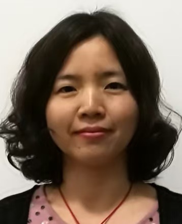 梁小群